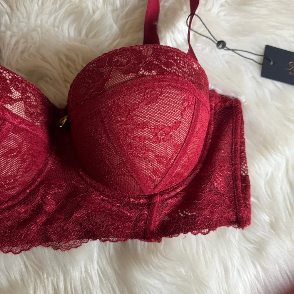 Frederick’s Of Hollywood Desiree red lace push up balconette bra Size 36D New